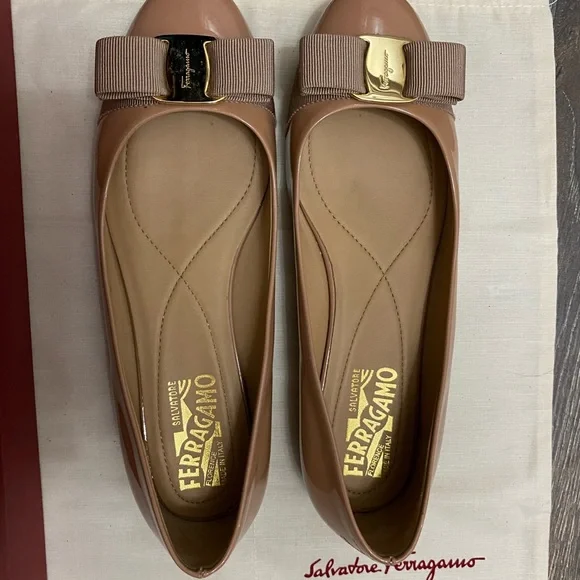 Salvatore Ferragamo Varina Patent Leather Ballet Flats - Picture 4 of 8